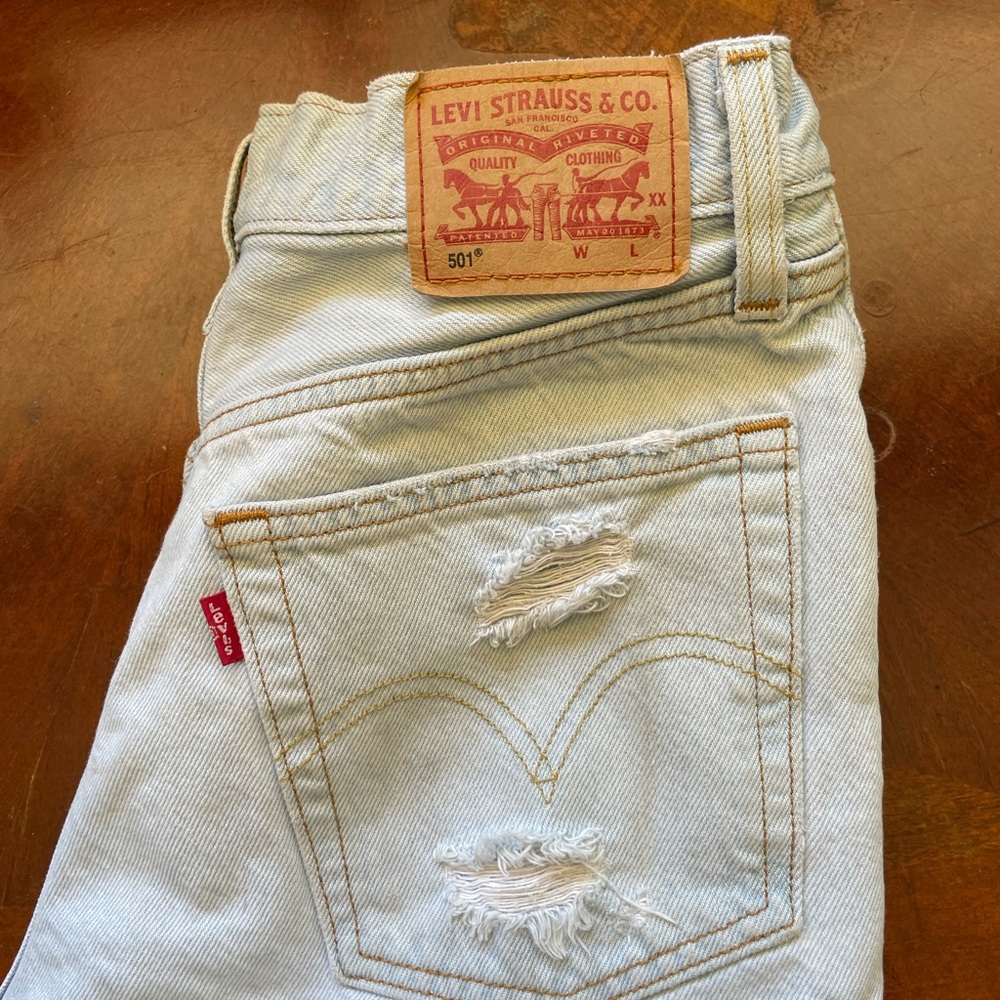 Levi’s shorts